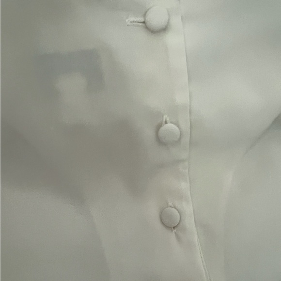 Vintage Essentials Ivory Blouse w Shoulder Padding & Back Button Details - 12, L - Picture 4 of 7